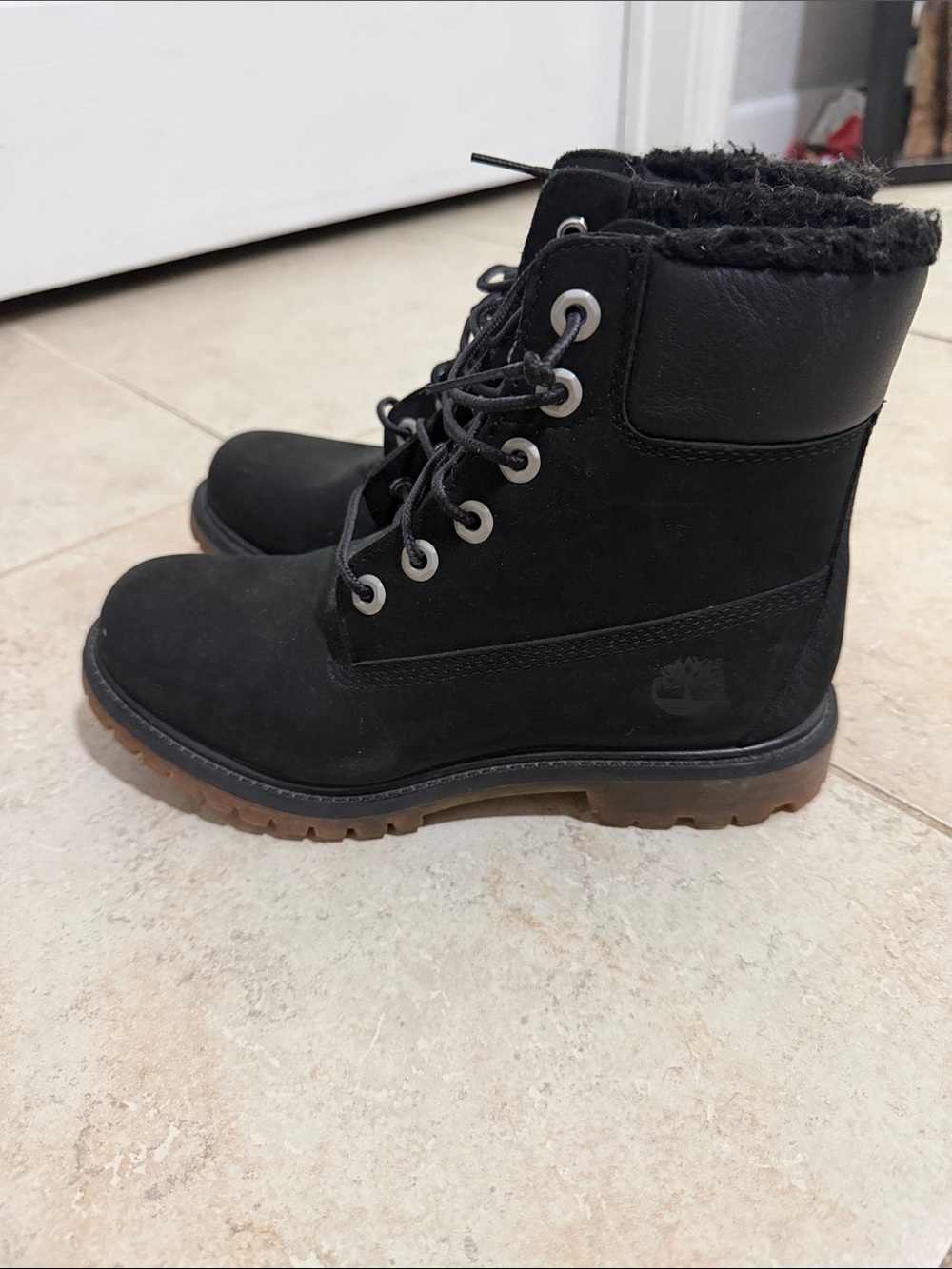 Timberland Women’s Black Lace-Up Faux-Fur Collar Boots with Brown Lug Sole